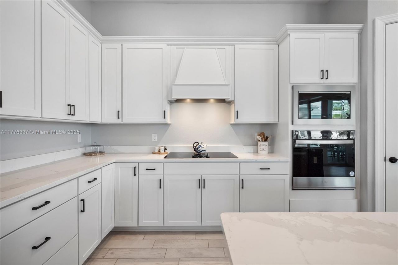 9734 SW Meridian Way, Stuart, FL 34997 Photo