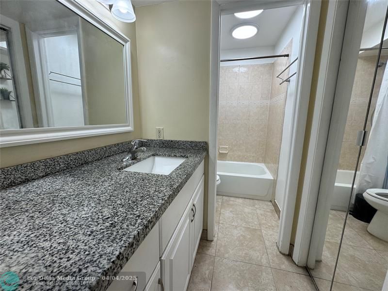 4222 Inverrary Boulevard, Unit 4306, Lauderhill, FL 33319 Photo