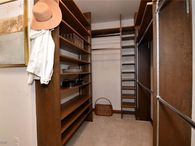 5200 Three Village Drive, Unit 2FH, Lyndhurst, OH 44124 Photo 19