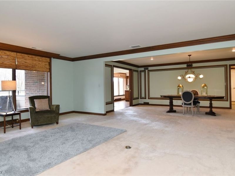 5200 Three Village Drive, Unit 2FH, Lyndhurst, OH 44124 Photo 5