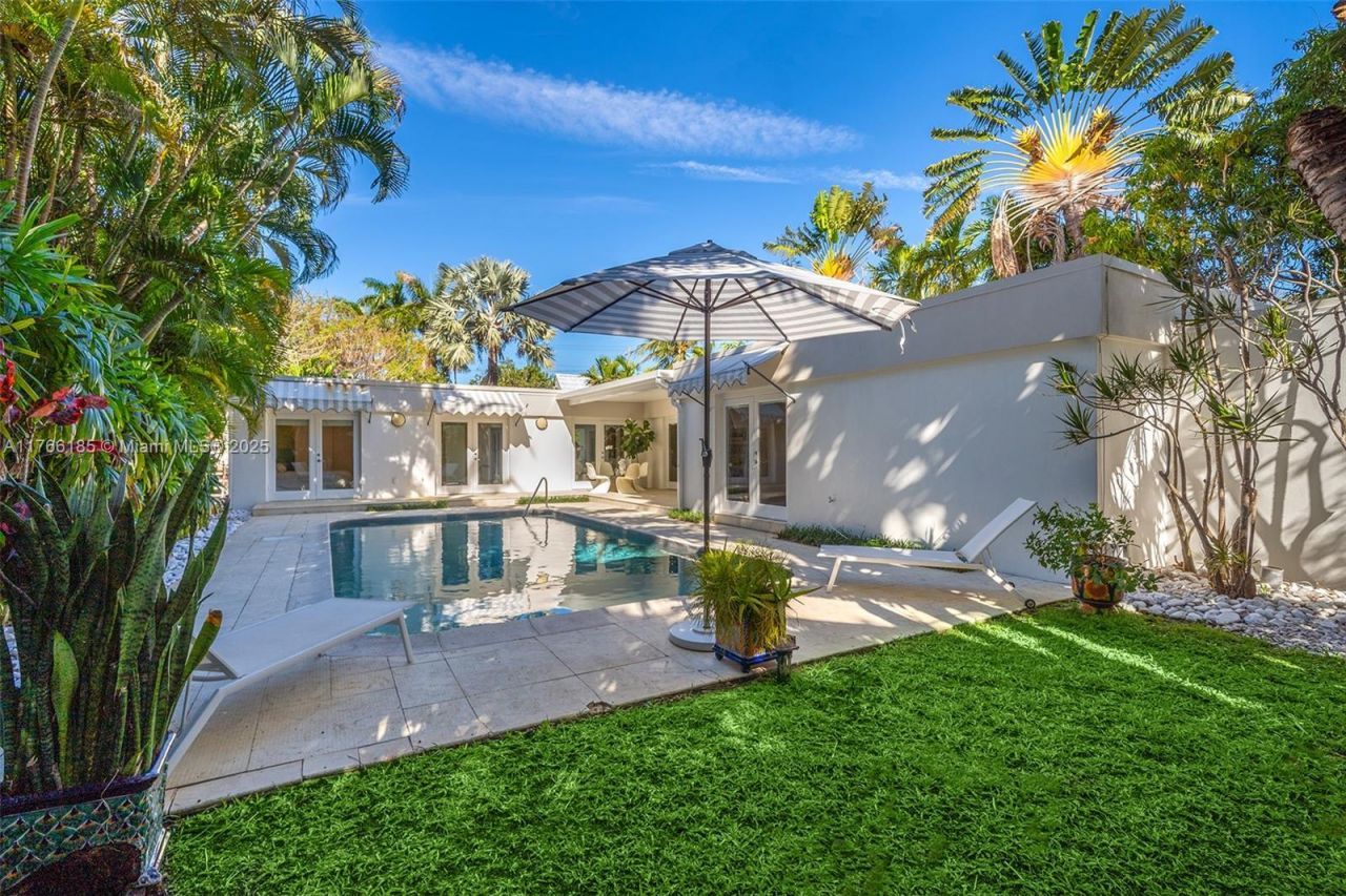 5251 La Gorce Dr, Miami Beach, FL 33140 Photo