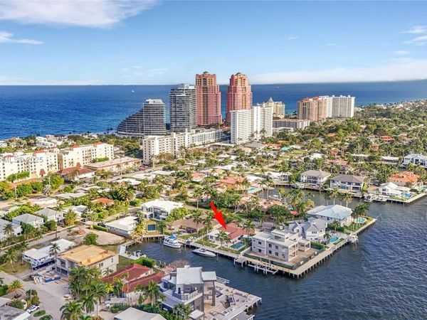 3031 NE 25th St, Fort Lauderdale, FL 33305