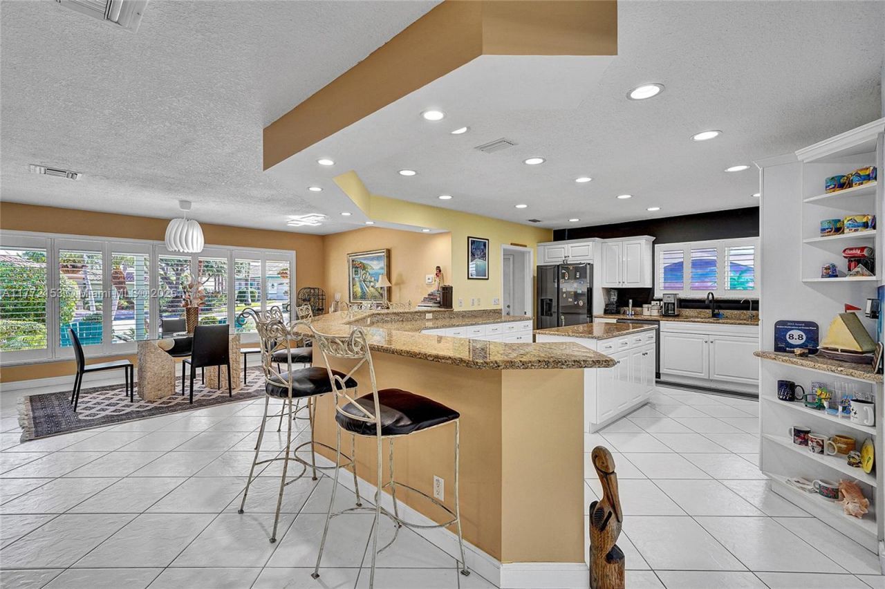 3031 NE 25th St, Fort Lauderdale, FL 33305 Photo