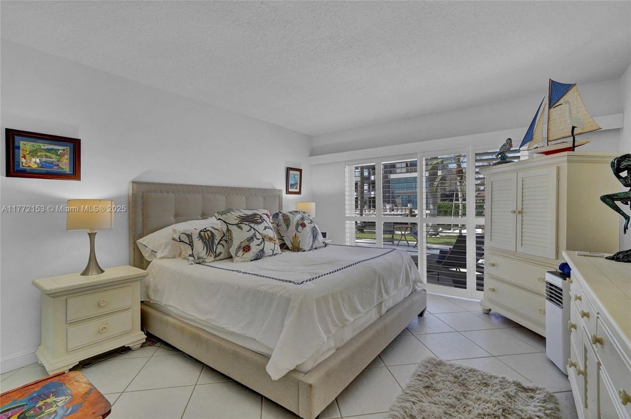 3031 NE 25th St, Fort Lauderdale, FL 33305 Photo
