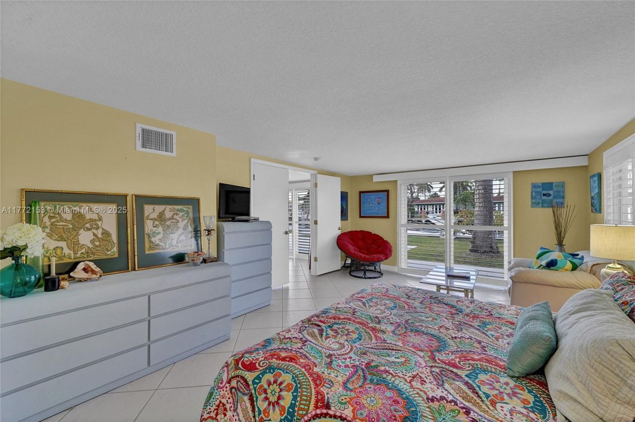 3031 NE 25th St, Fort Lauderdale, FL 33305 Photo