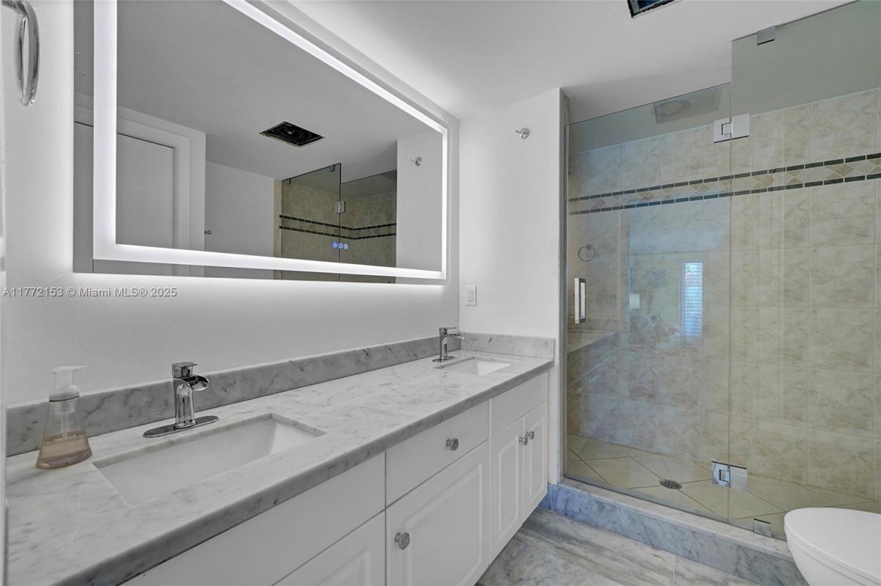 3031 NE 25th St, Fort Lauderdale, FL 33305 Photo