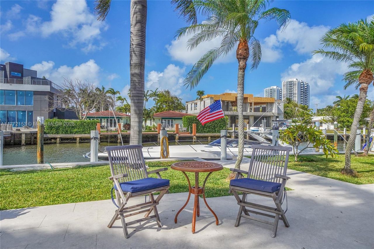 3031 NE 25th St, Fort Lauderdale, FL 33305 Photo