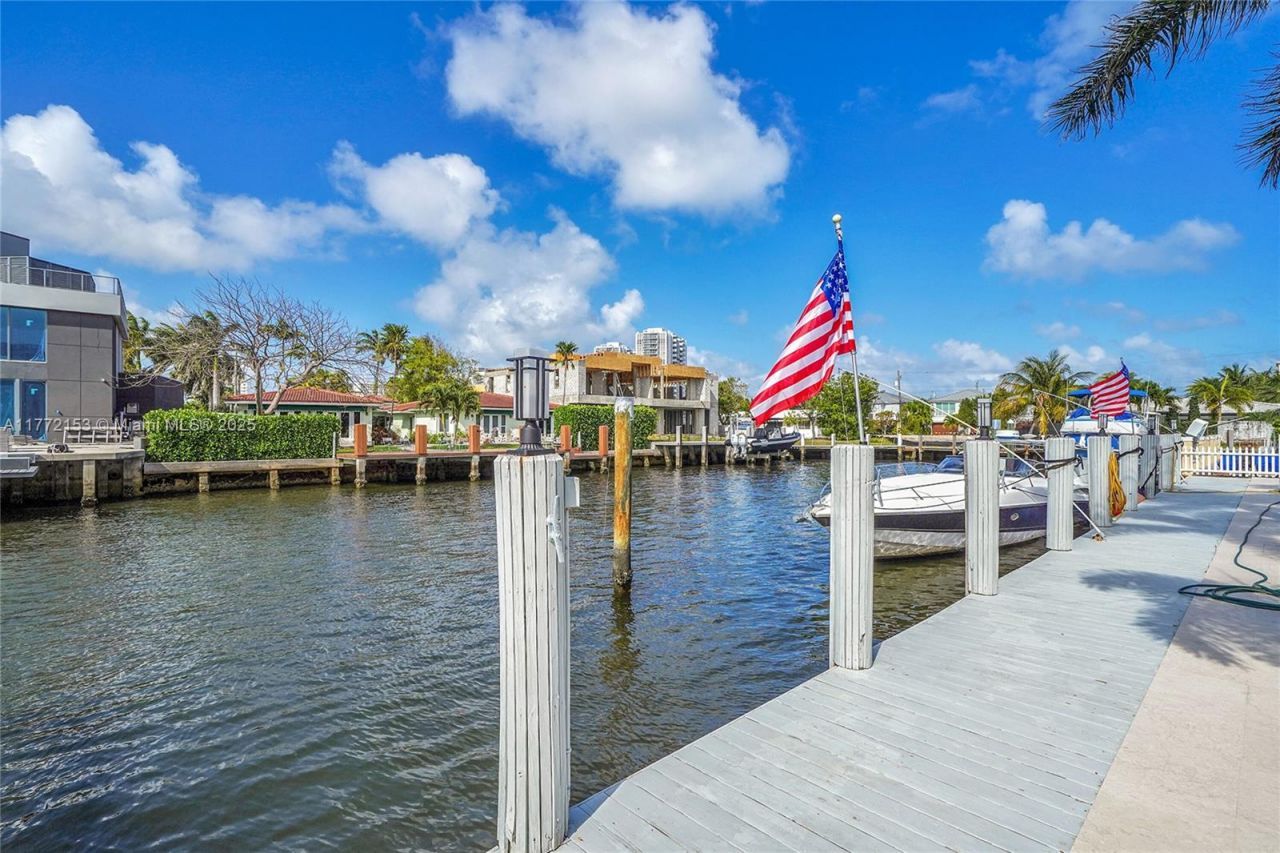 3031 NE 25th St, Fort Lauderdale, FL 33305 Photo