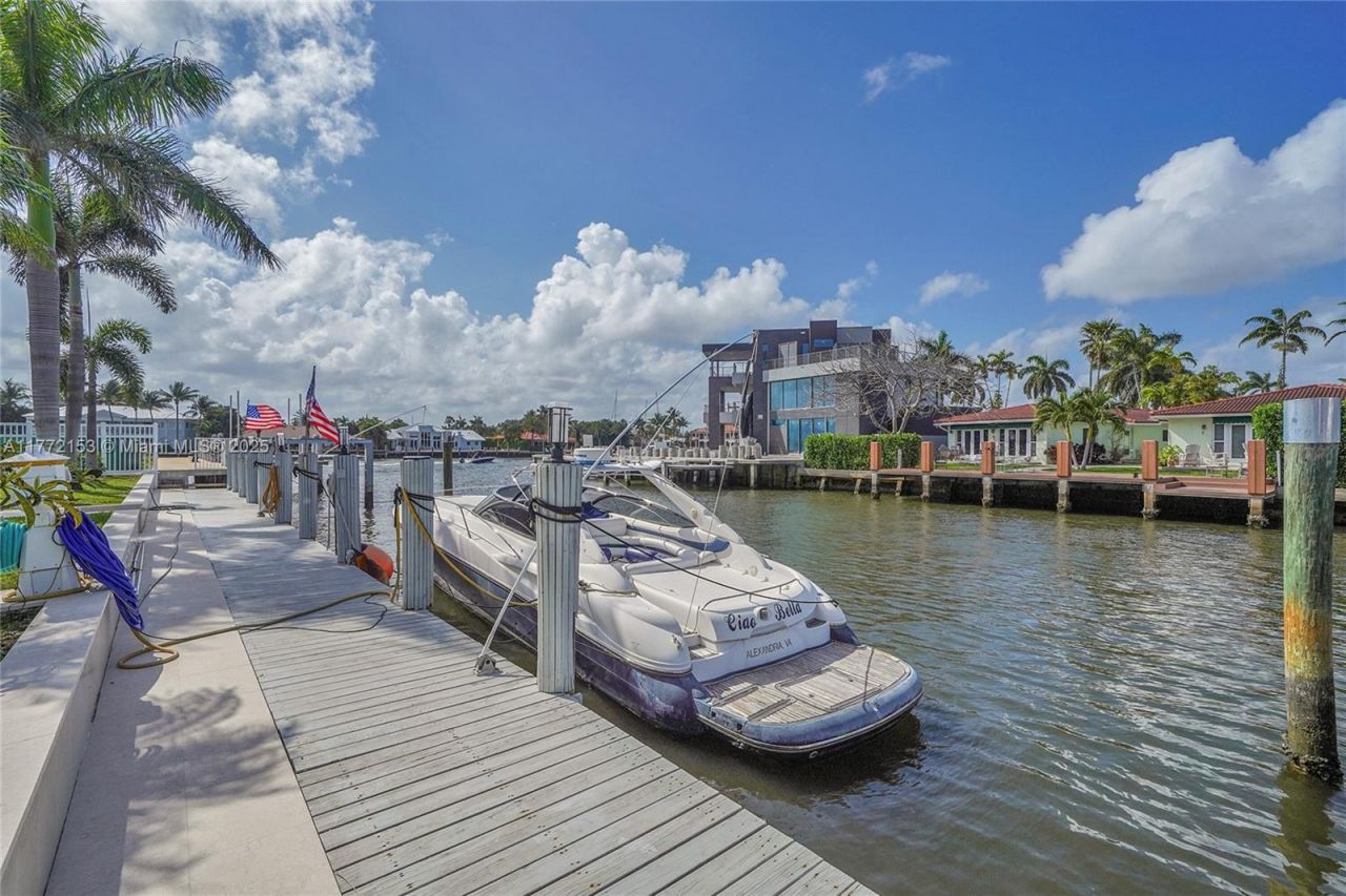 3031 NE 25th St, Fort Lauderdale, FL 33305 Photo