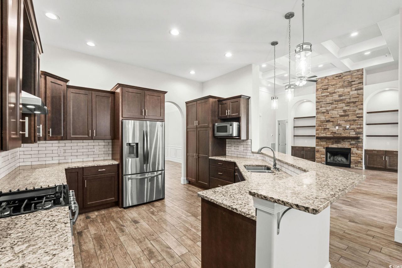 653 Whispering Pines Ct. Photo 14