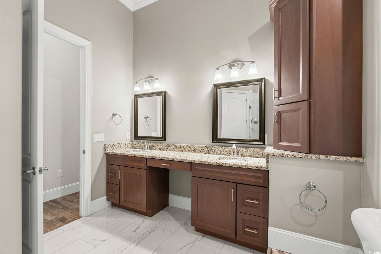 653 Whispering Pines Ct. Photo 23