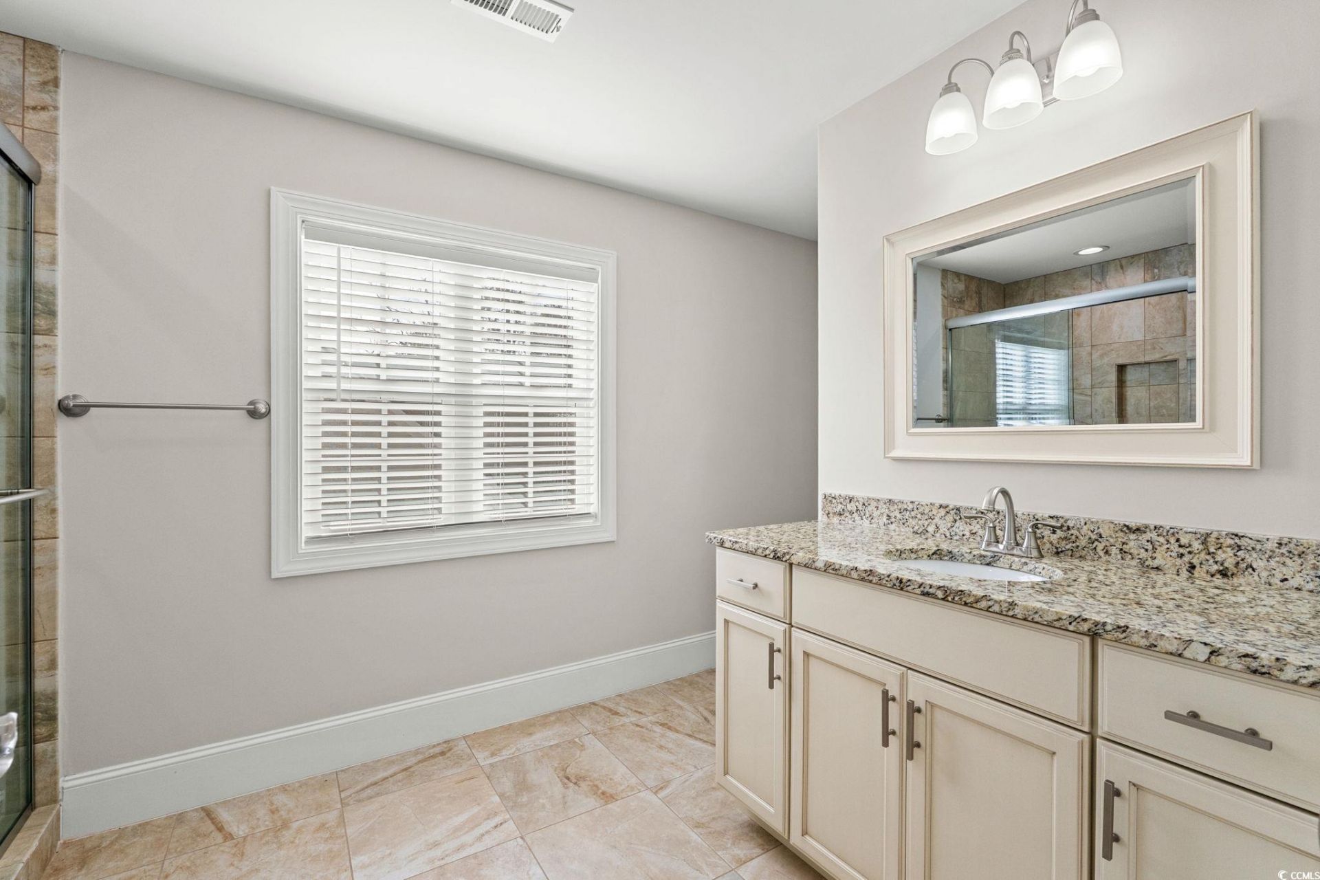 653 Whispering Pines Ct. Photo 29