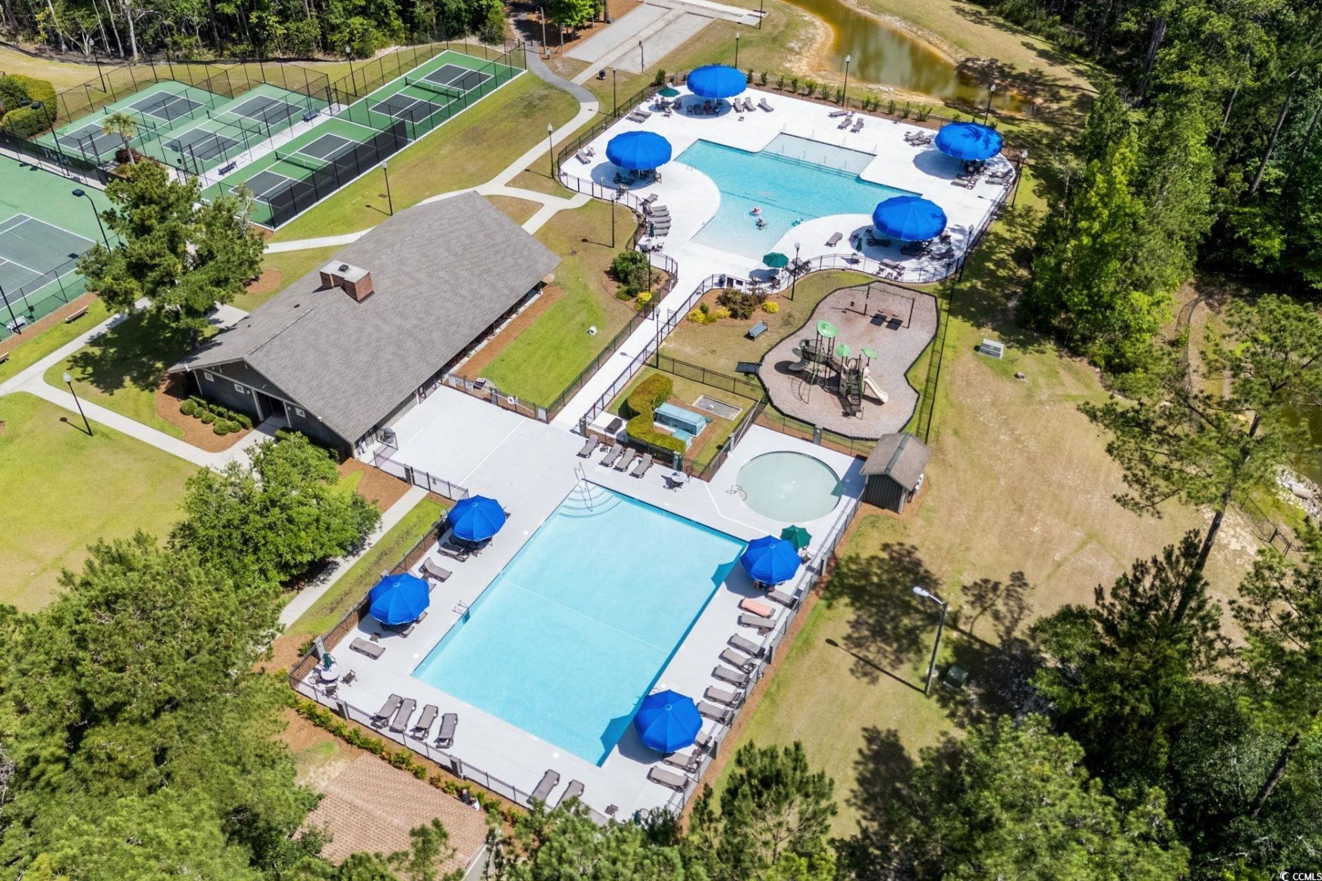 653 Whispering Pines Ct. Photo 36