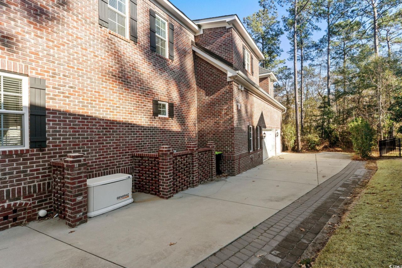 653 Whispering Pines Ct. Photo 38