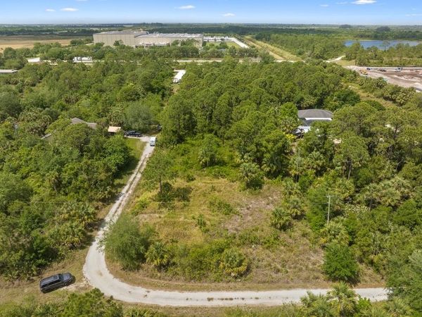 9630 25th Street, Vero Beach, FL 32966