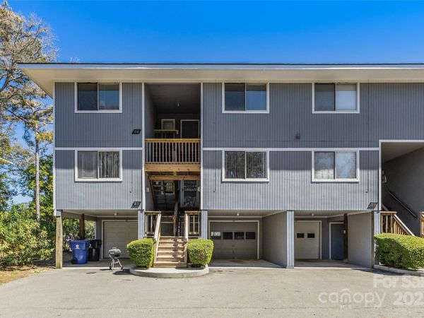 38 Bunker Court, Caswell Beach, NC 28465