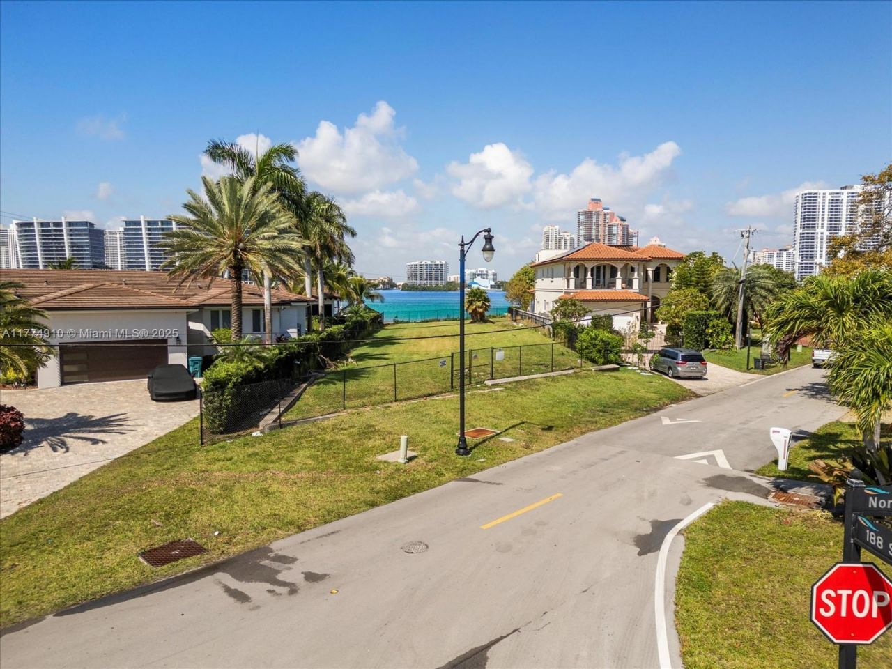 18800 N Bay Rd, Sunny Isles Beach, FL 33160 Photo