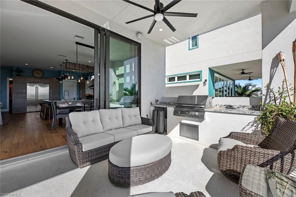 250 Crescent St, Fort Myers Beach, FL 33931 Photo