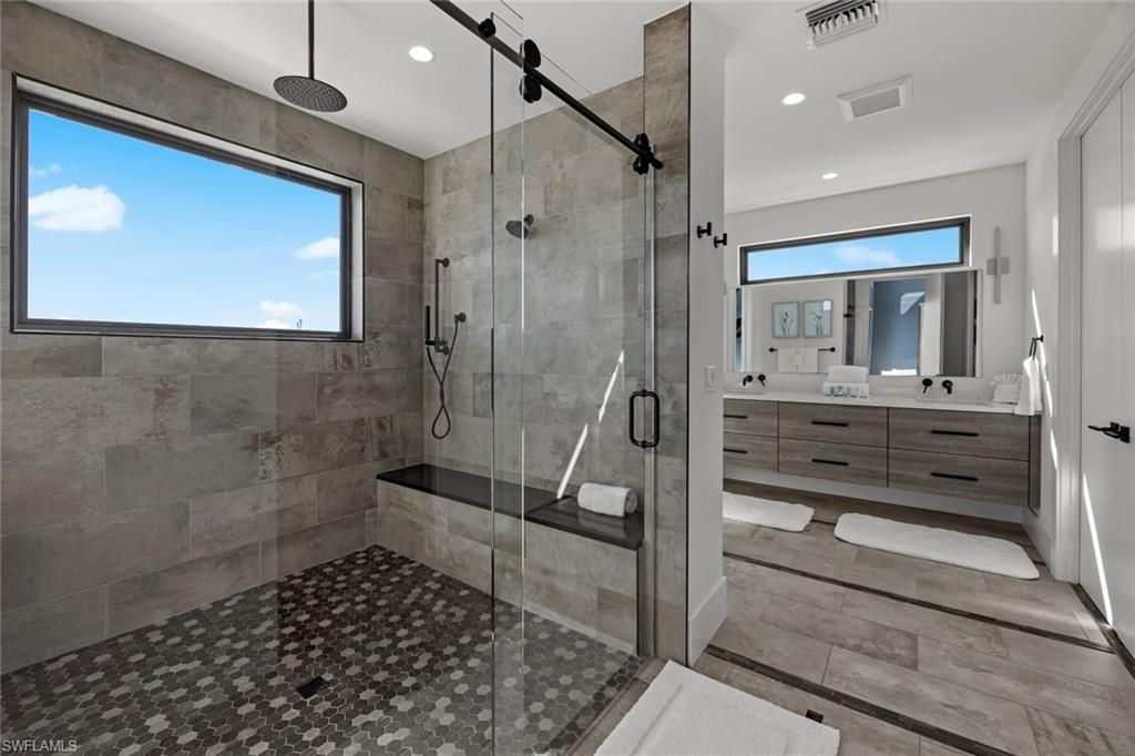 250 Crescent St, Fort Myers Beach, FL 33931 Photo