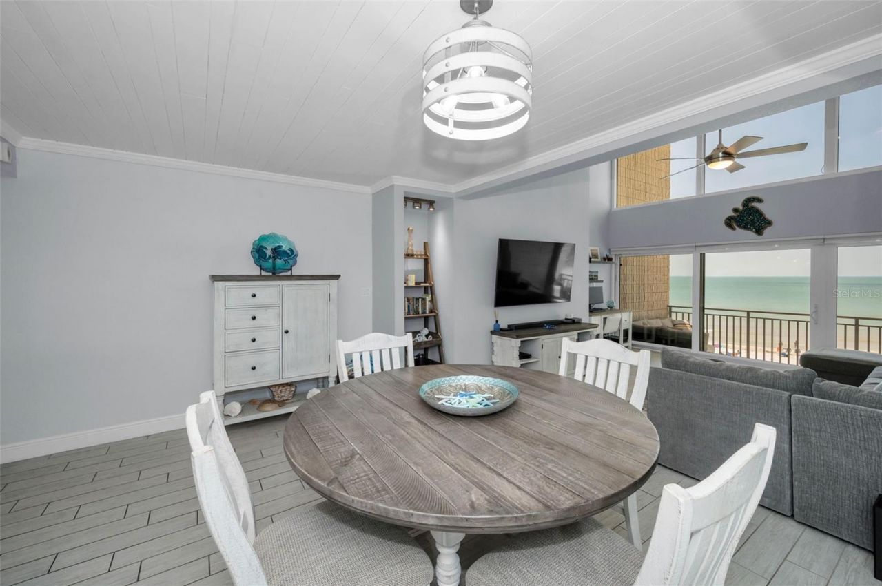 19700 Gulf Boulevard, Unit 403, Indian Shores, FL 33785 Photo