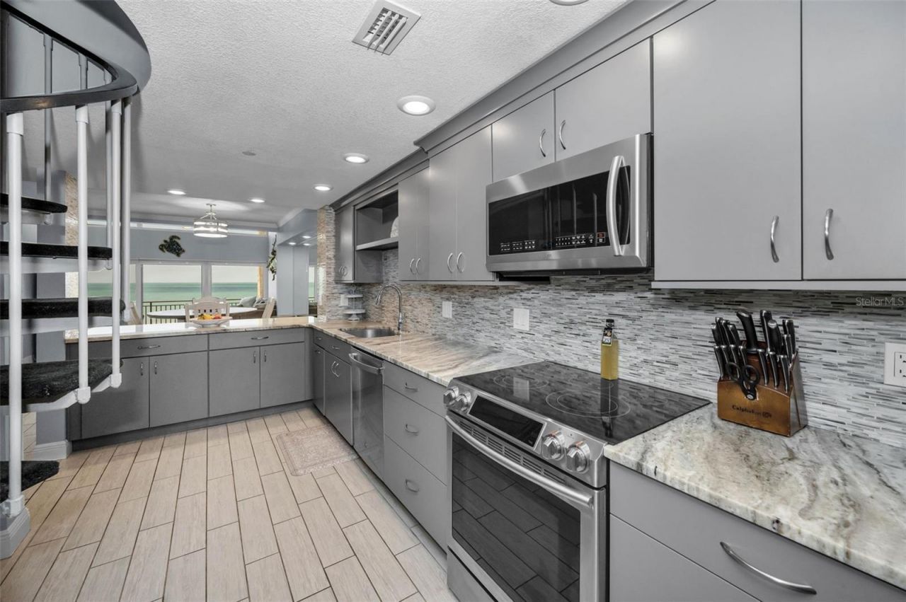 19700 Gulf Boulevard, Unit 403, Indian Shores, FL 33785 Photo