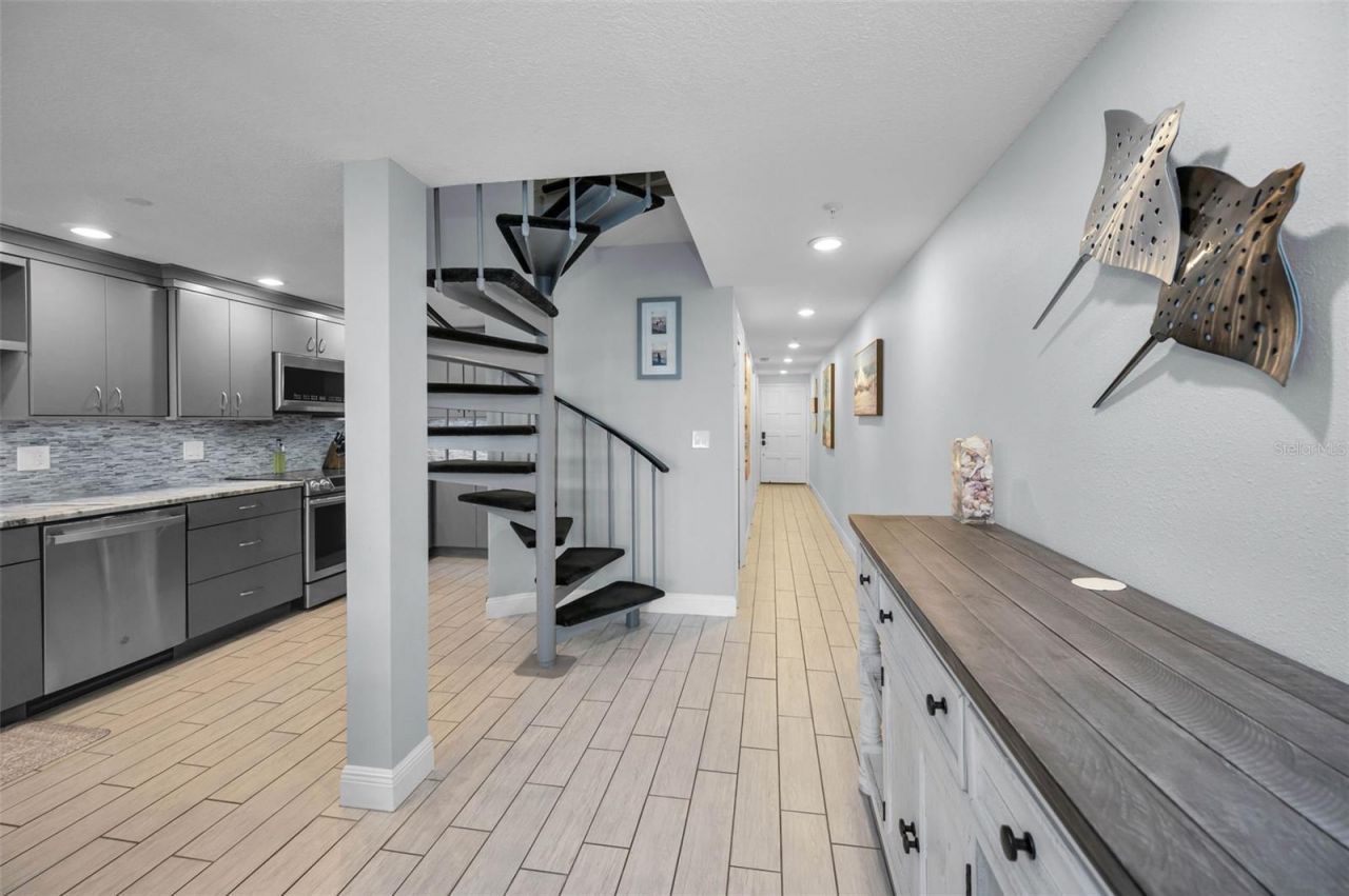 19700 Gulf Boulevard, Unit 403, Indian Shores, FL 33785 Photo