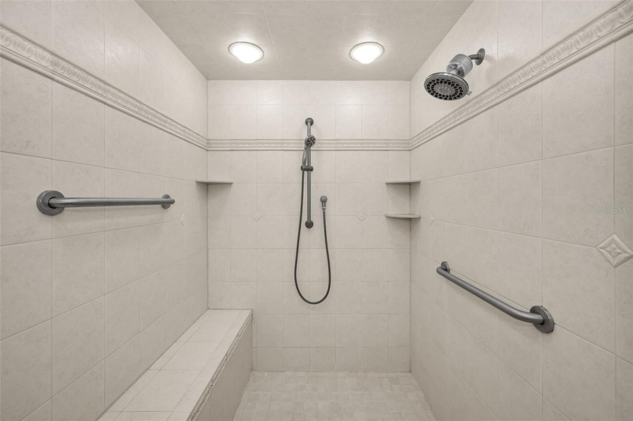 19700 Gulf Boulevard, Unit 403, Indian Shores, FL 33785 Photo