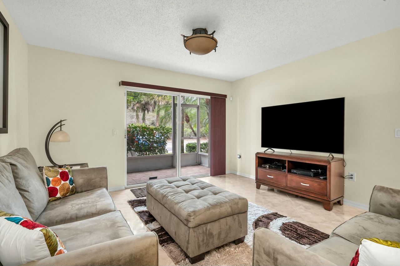 5031 Wiles Road, Unit 107, Coconut Creek, FL 33073 Photo