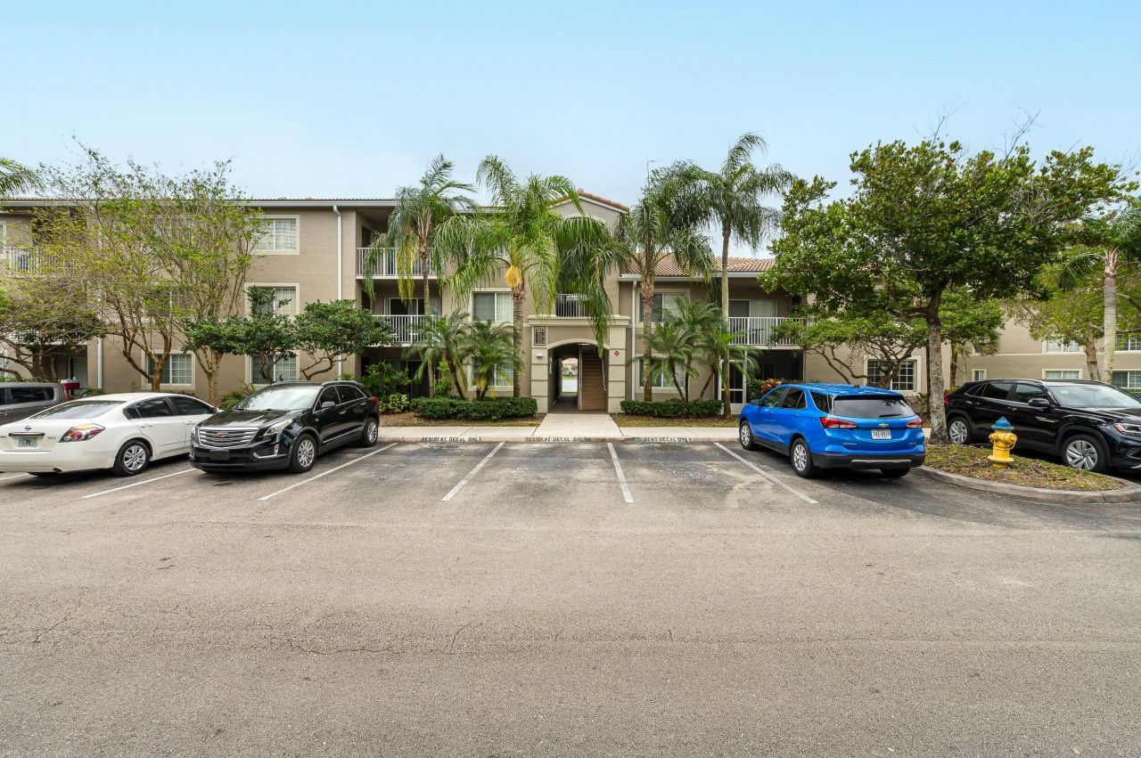 5031 Wiles Road, Unit 107, Coconut Creek, FL 33073 Photo