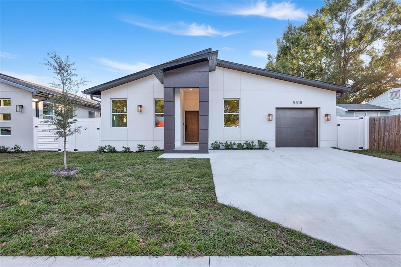 5518 Newton Avenue S, Gulfport, FL 33707 Main Photo