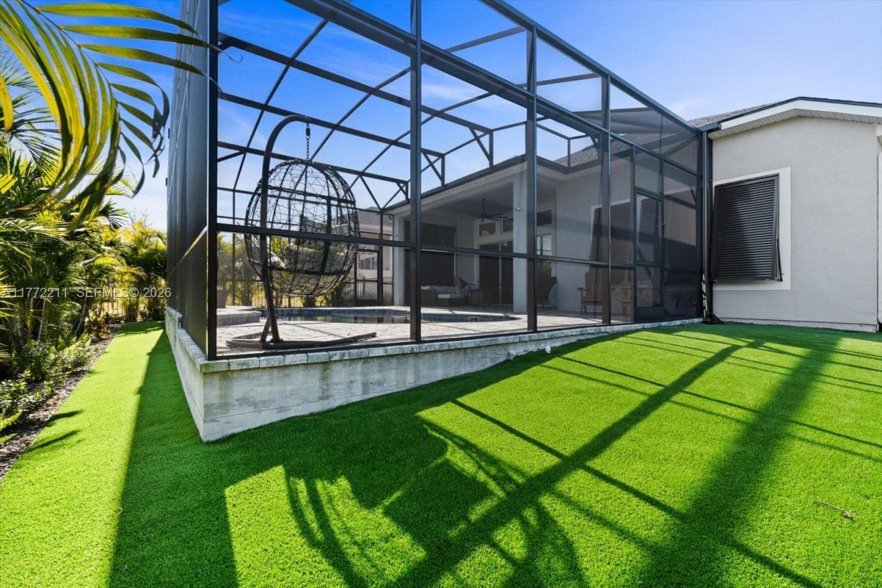 6281 Woodhaven Village Drive, Port Orange, FL 32128 Photo