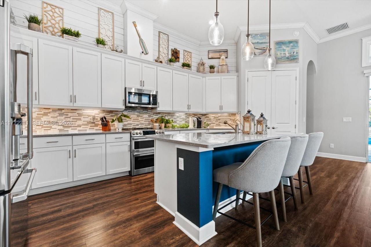 6281 Woodhaven Village Drive, Port Orange, FL 32128 Photo