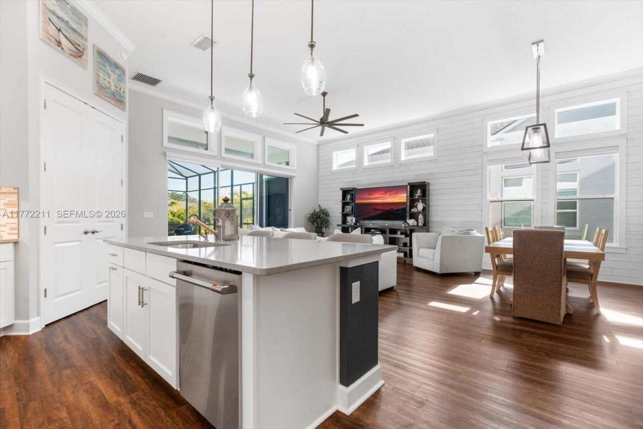 6281 Woodhaven Village Drive, Port Orange, FL 32128 Photo