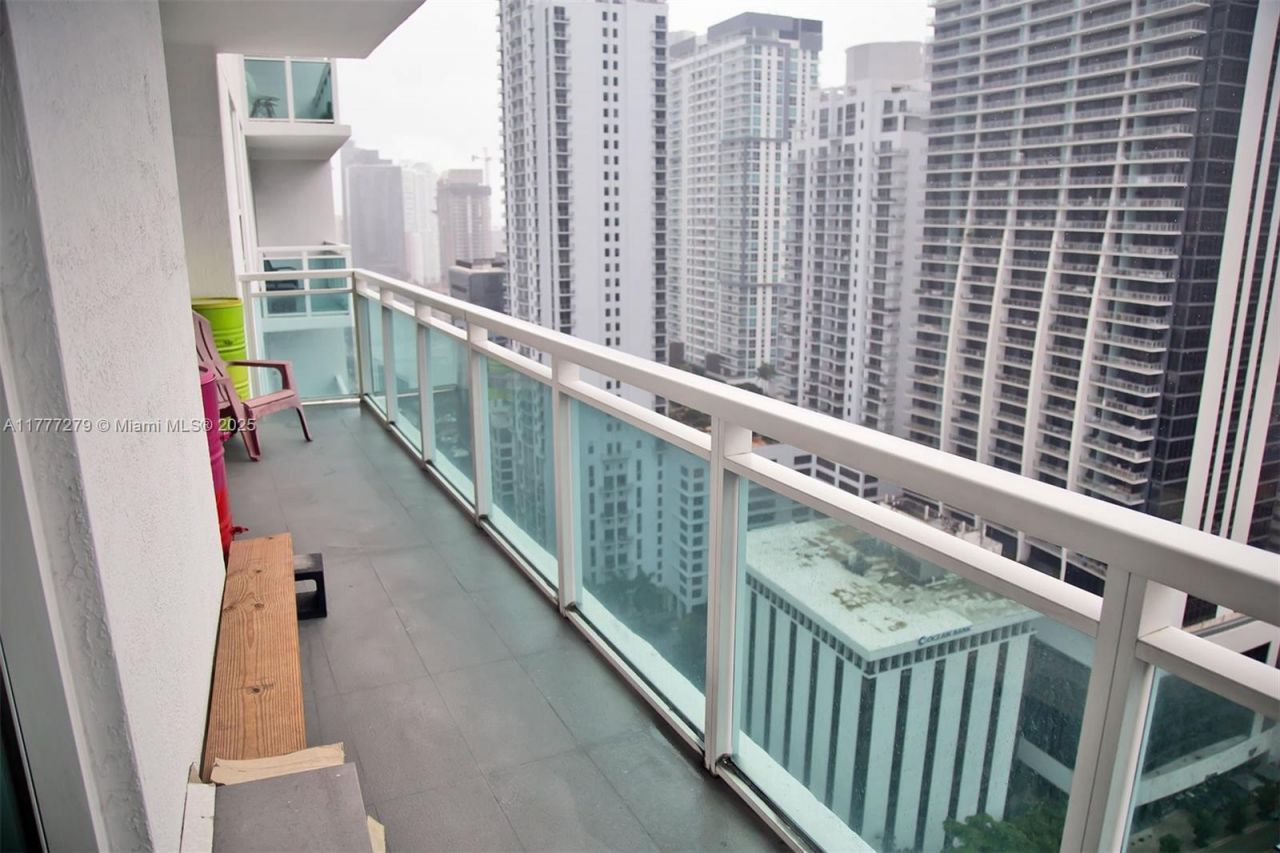 951 Brickell Ave, Unit 3007, Miami, FL 33131 Photo