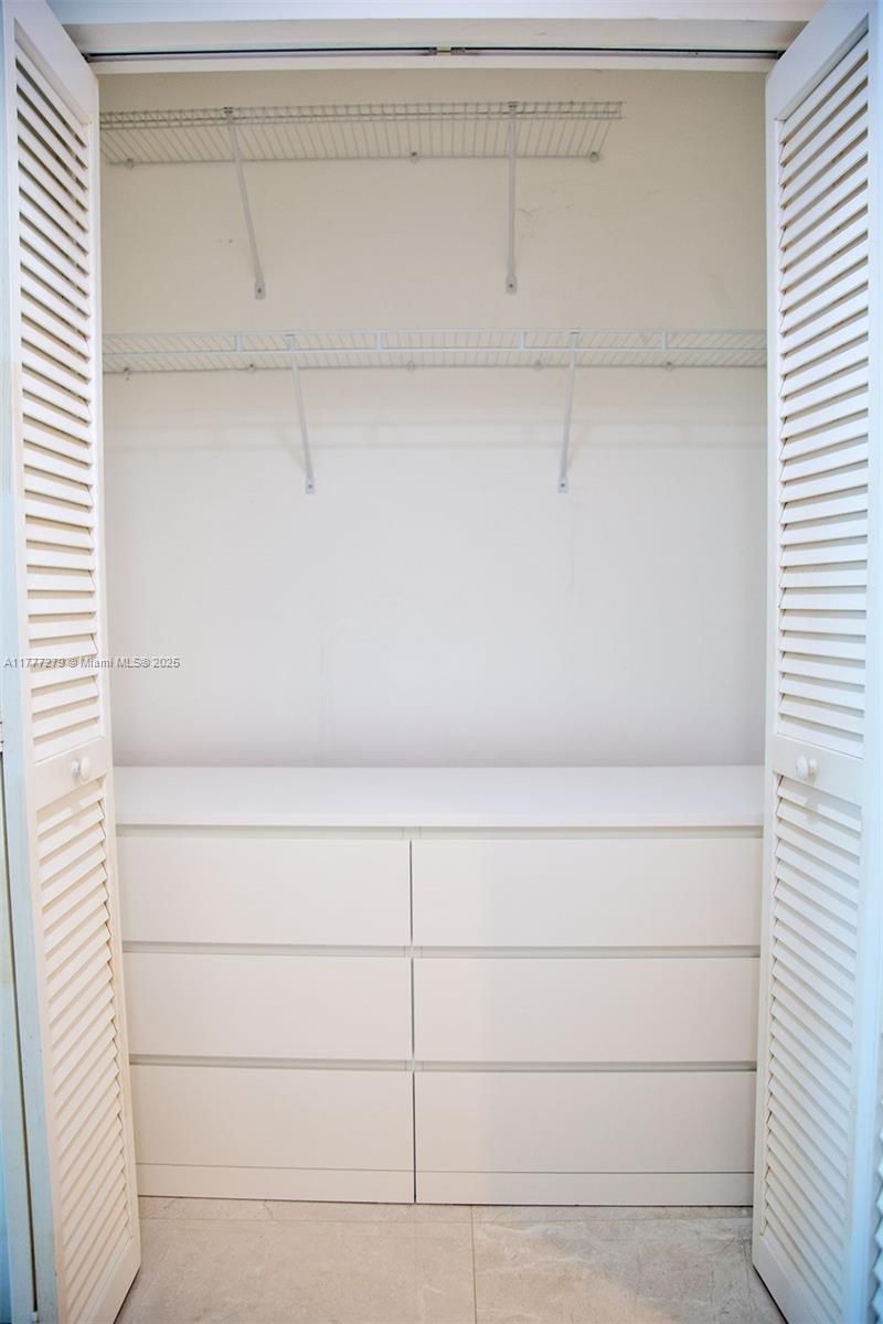 951 Brickell Ave, Unit 3007, Miami, FL 33131 Photo