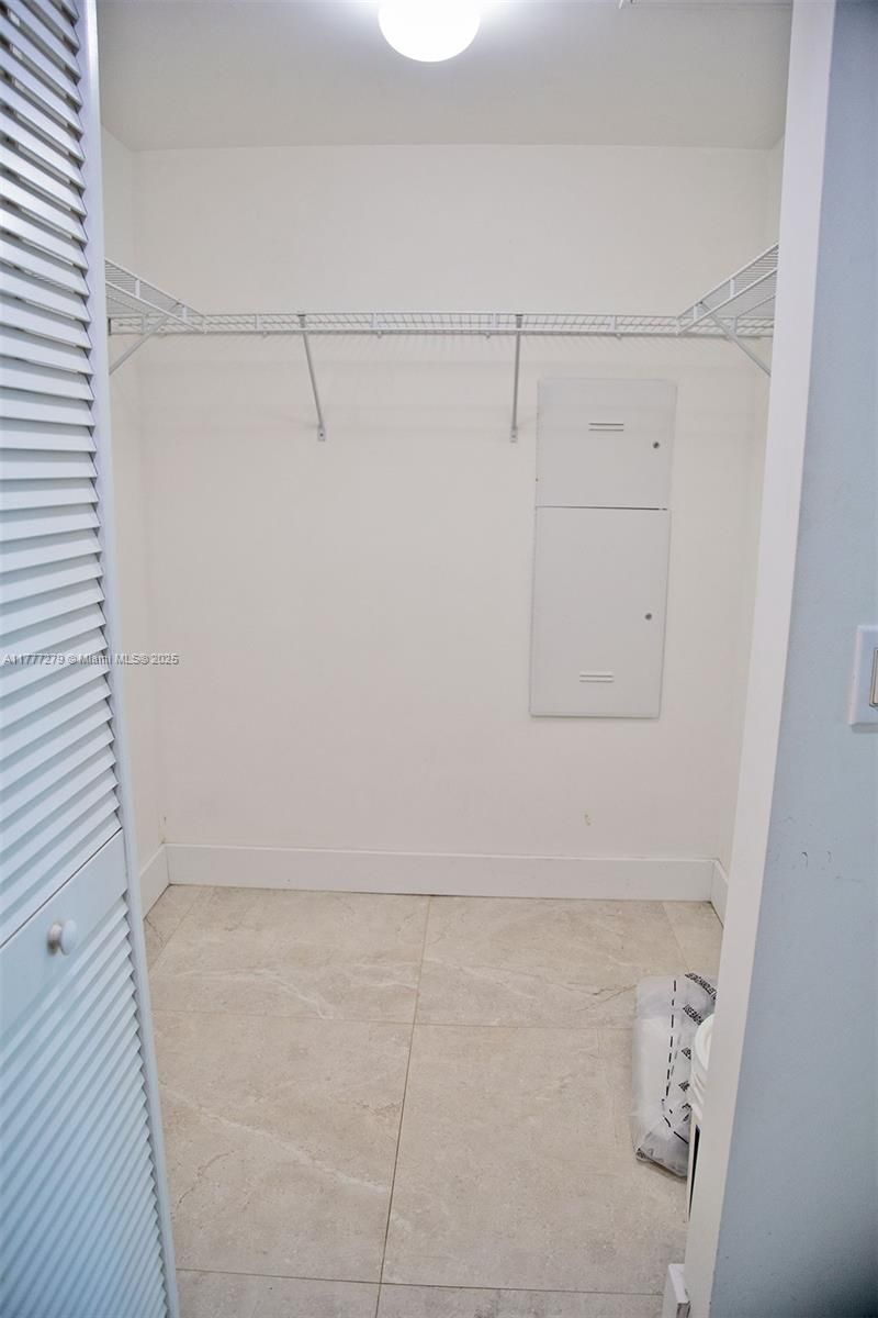 951 Brickell Ave, Unit 3007, Miami, FL 33131 Photo