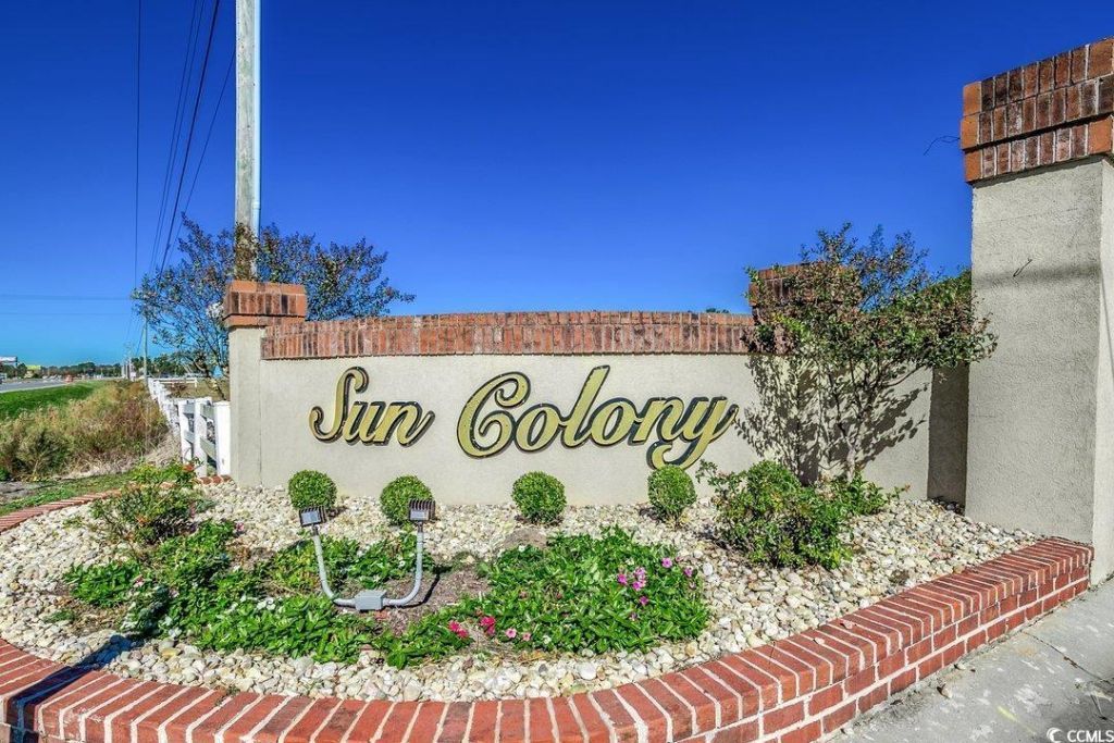 669 Sun Colony Blvd. Photo 31