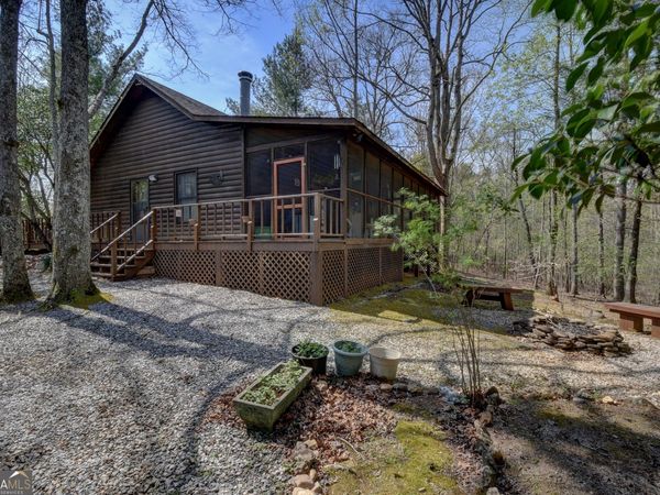 169 Wildhorse Cove Circle, Cleveland, GA 30528