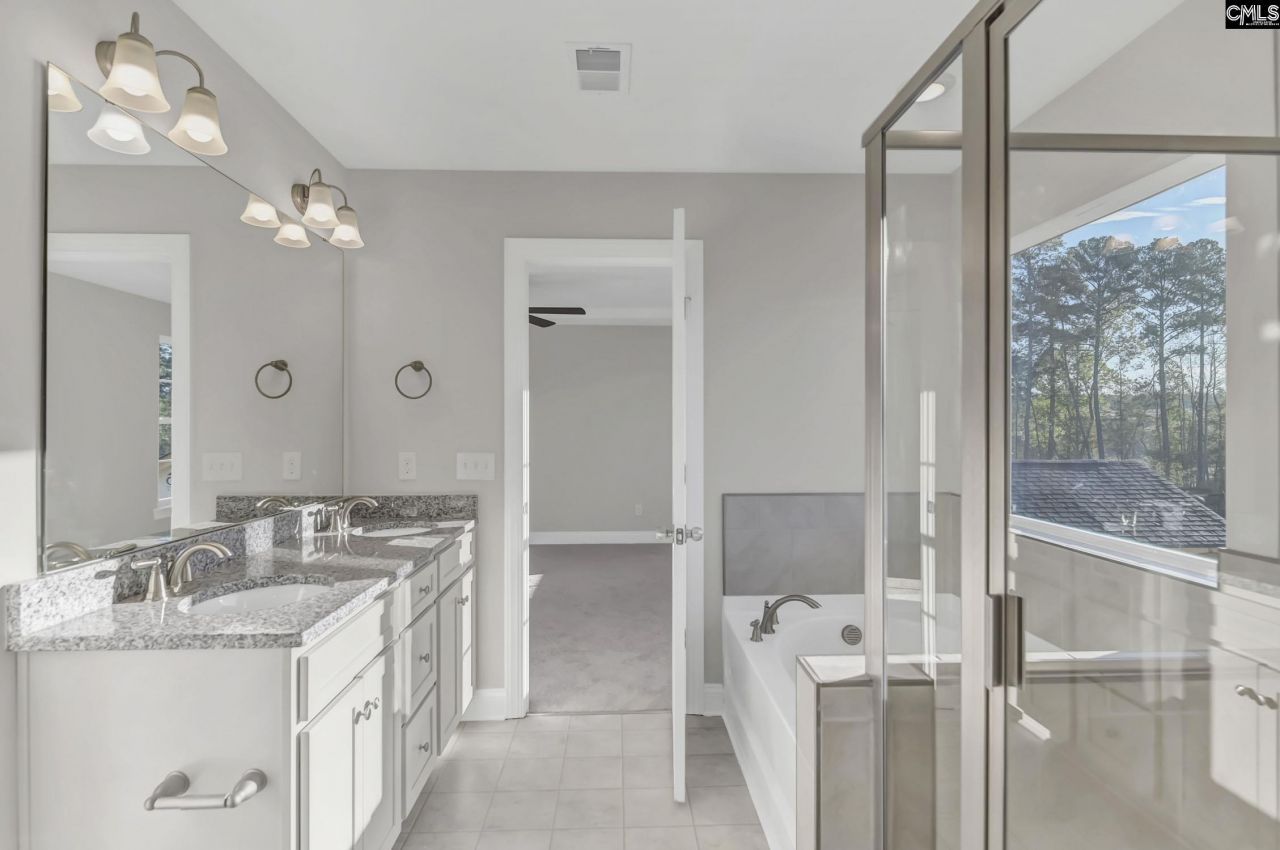 611 Thunder Gulch Avenue Photo 31