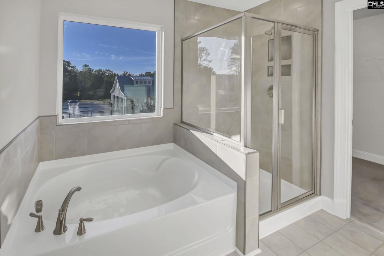 611 Thunder Gulch Avenue Photo 34