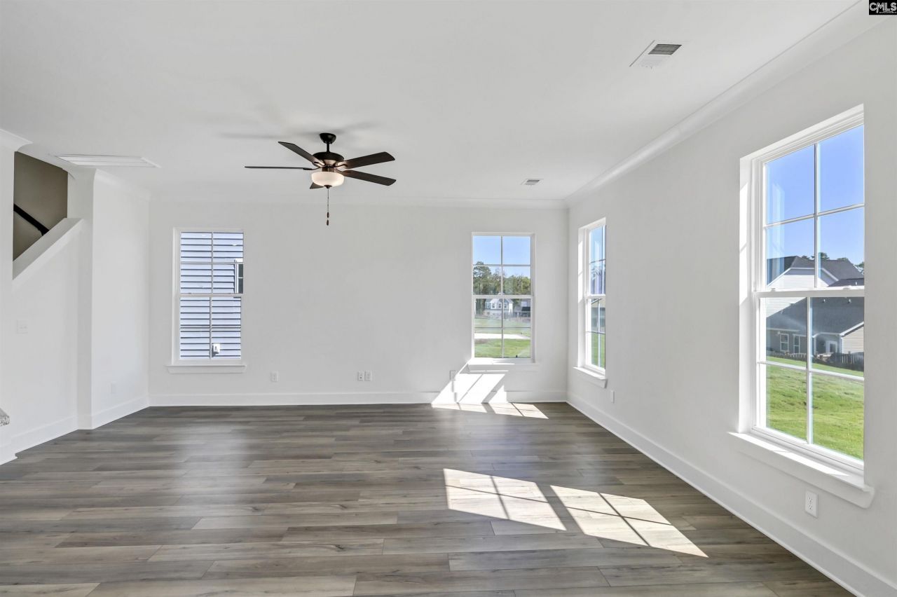 612 Thunder Gulch Avenue Photo 20