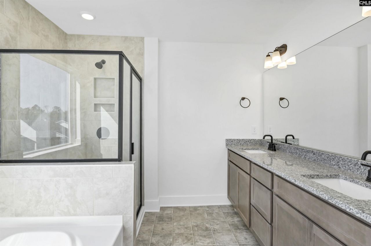 612 Thunder Gulch Avenue Photo 25