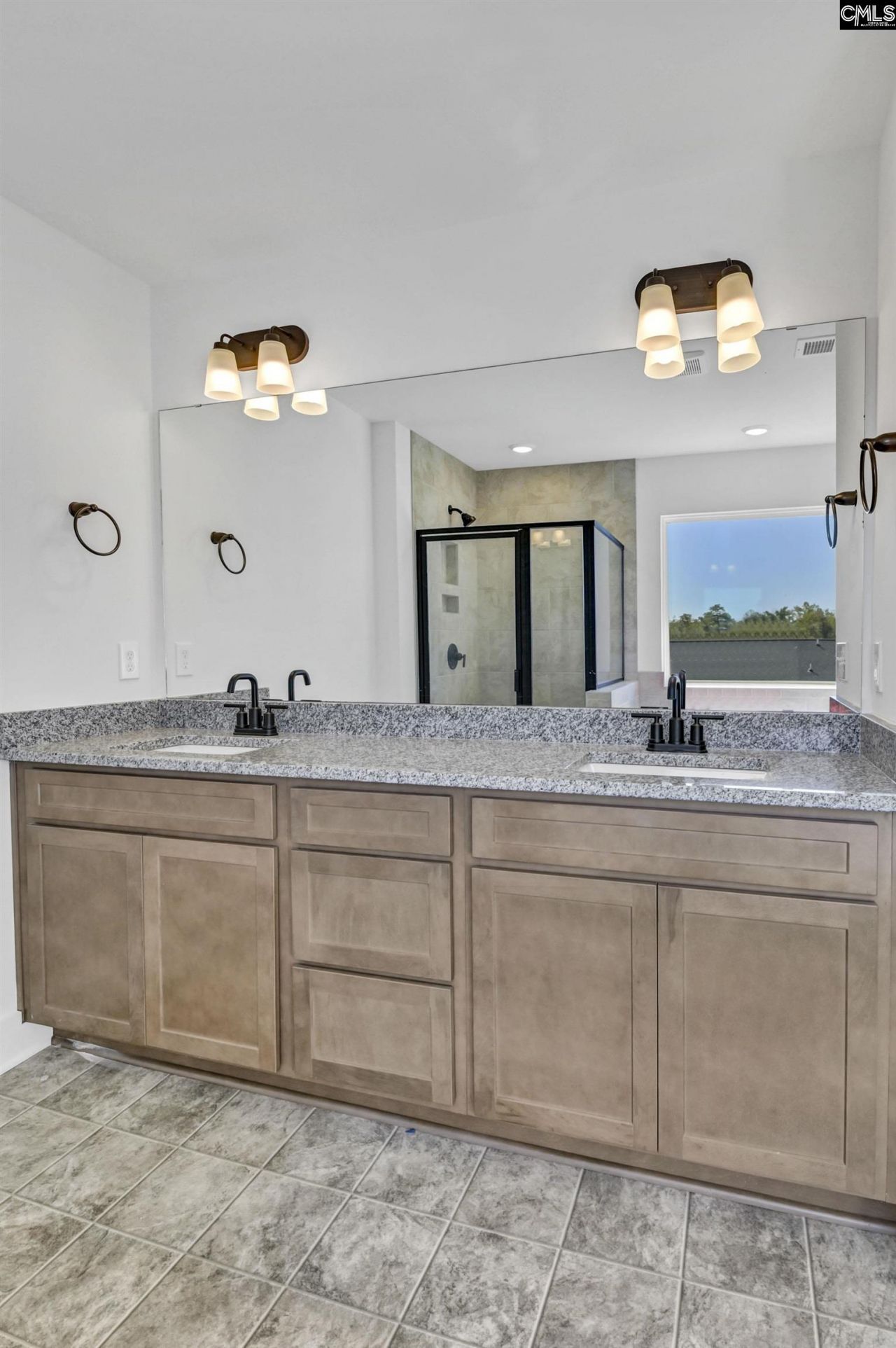 612 Thunder Gulch Avenue Photo 28