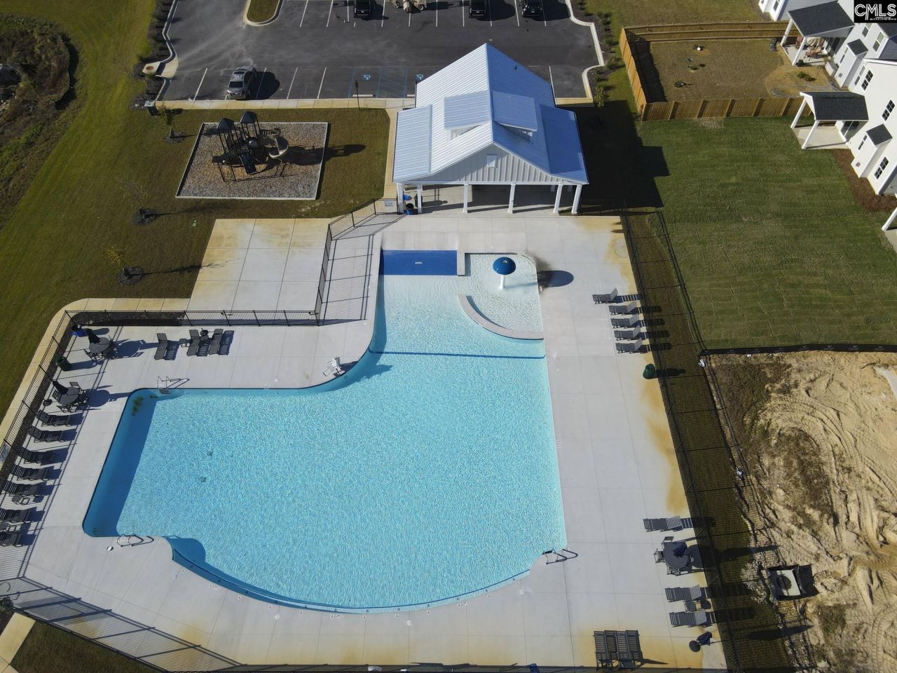 612 Thunder Gulch Avenue Photo 29