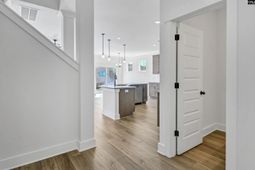 612 Thunder Gulch Avenue photo 4