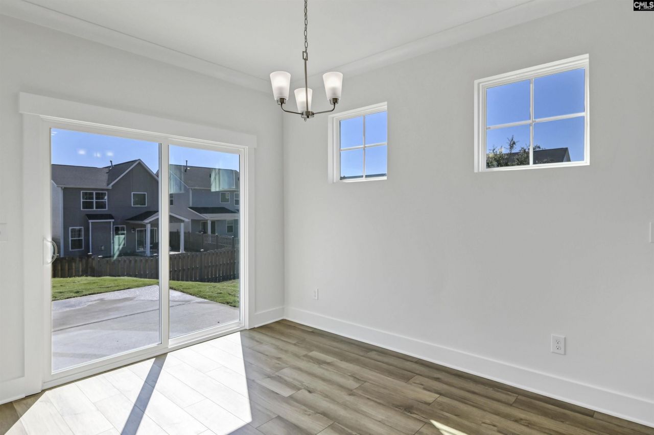 608 Thunder Gulch Avenue Photo 19