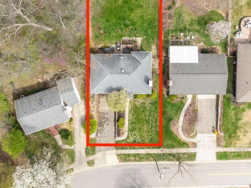 8120 Maxfield Lane, Madeira, OH 45243 Photo 3