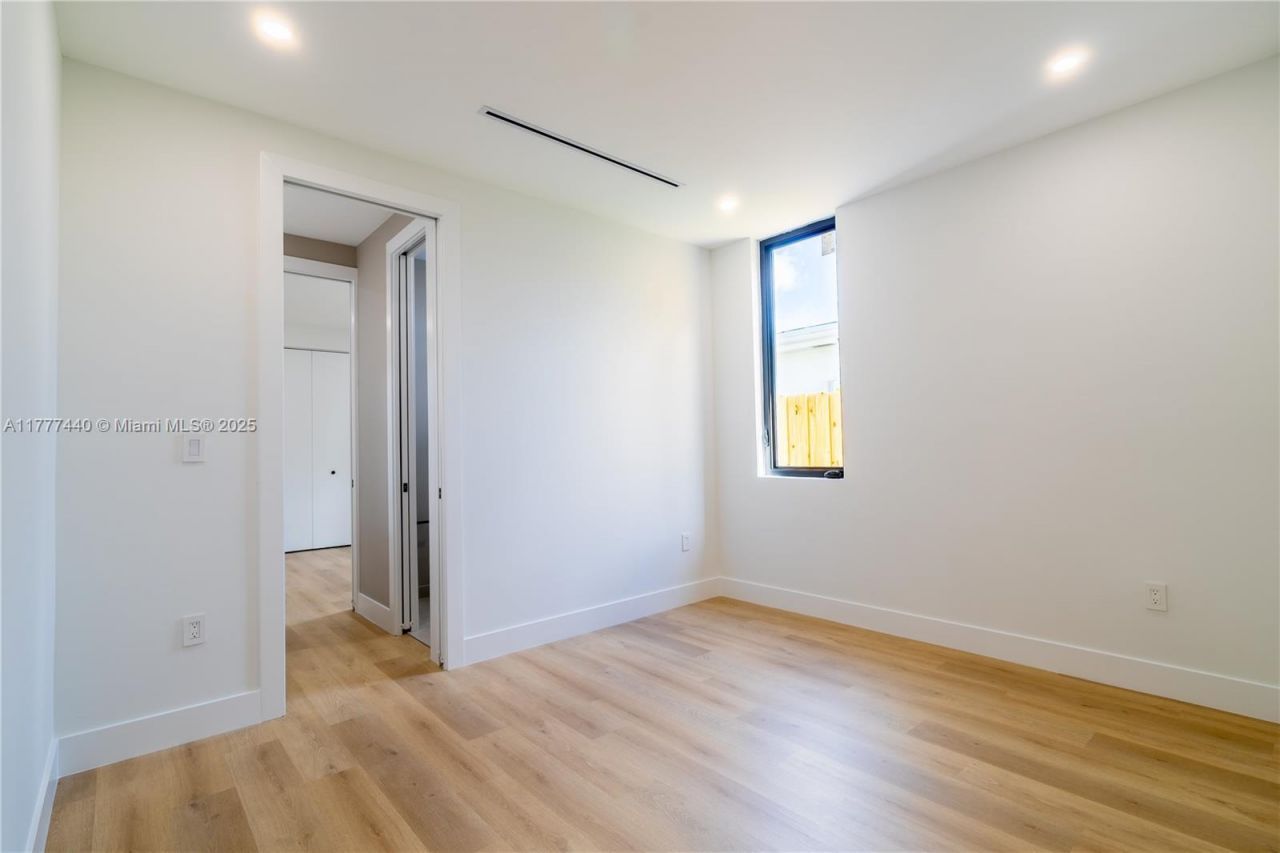 412 NW 47th St, Miami, FL 33127 Photo