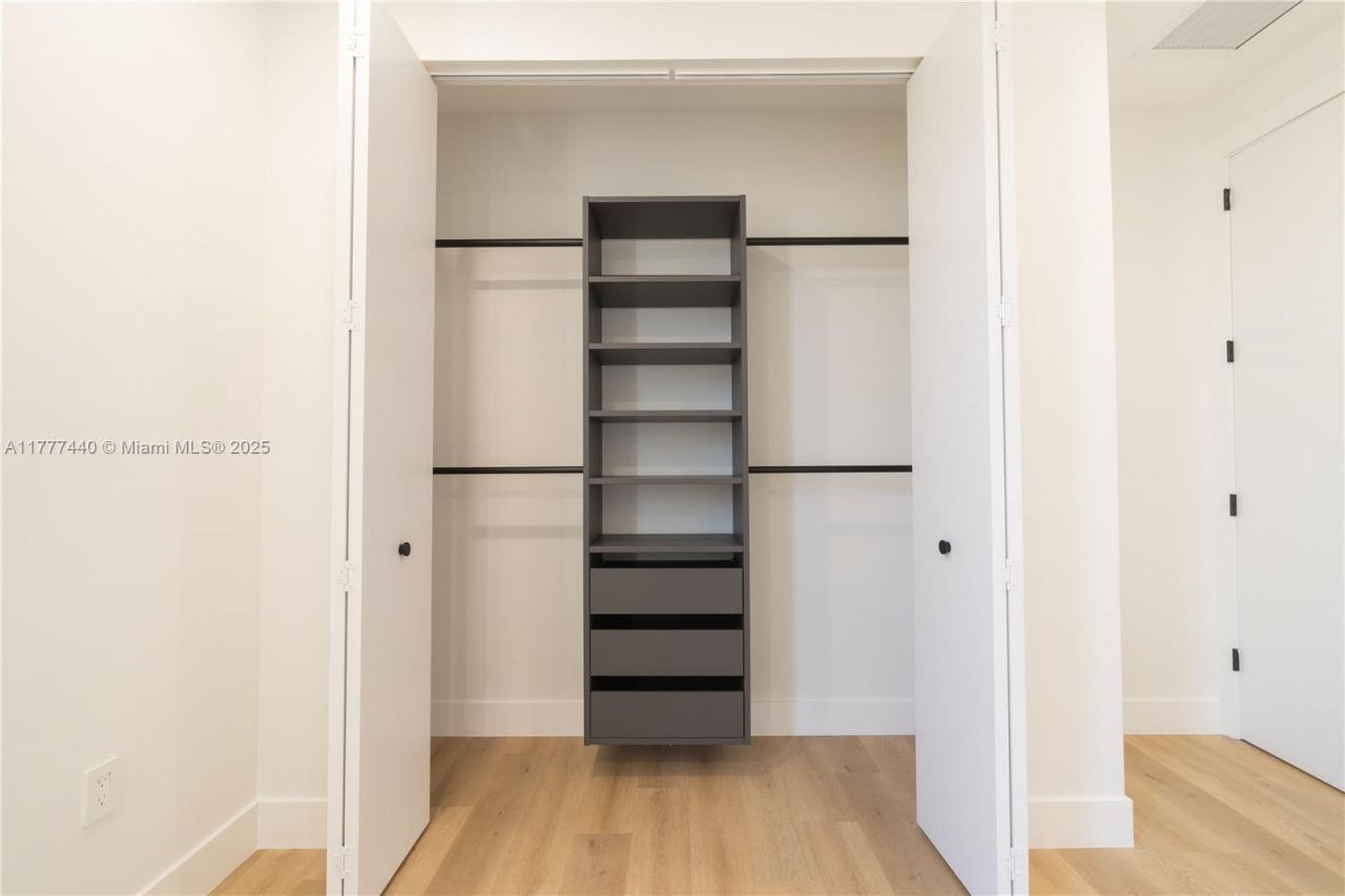 412 NW 47th St, Miami, FL 33127 Photo