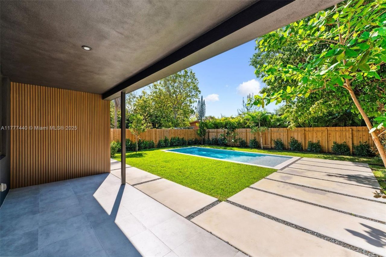 412 NW 47th St, Miami, FL 33127 Photo